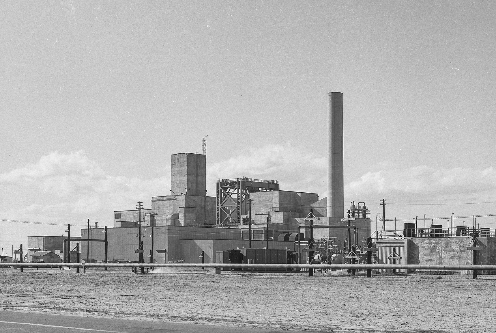 Photo of C Reactor at Savannah River Site
