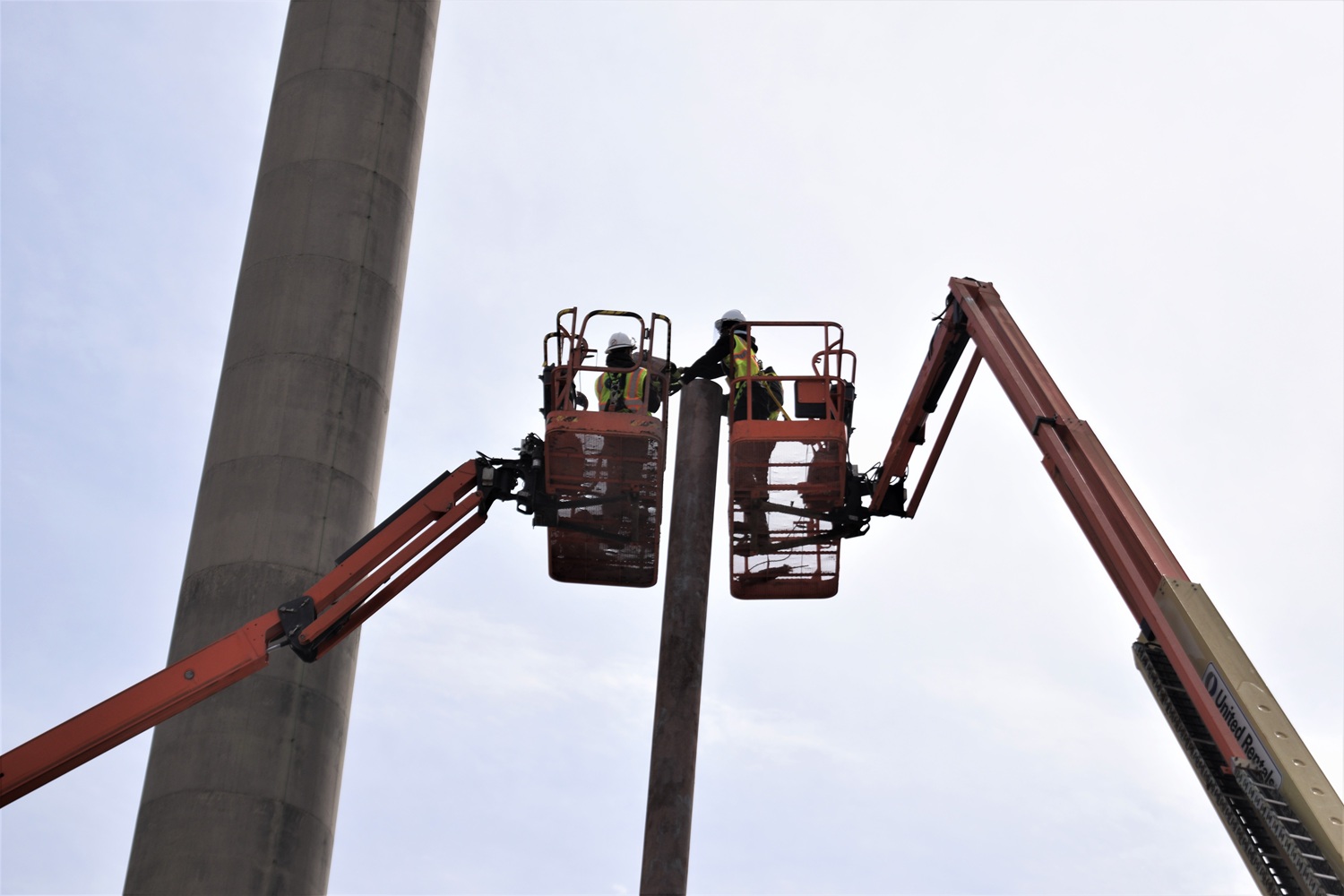 The demolition of Building 236-H at the Savannah River Site is part of ongoing efforts to address aging infrastructure by 
modernizing and eliminating many of the Cold War-era facilities throughout the Tritium complex.